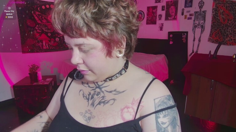 kenziesharik69's Streamate show and profile