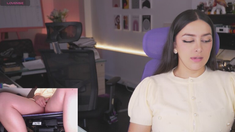 KimbeerlyClars's Streamate show and profile