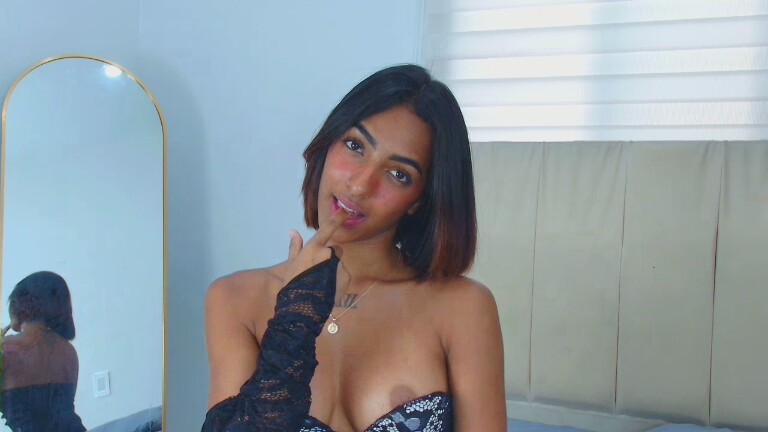MiaCarther's Streamate show and profile