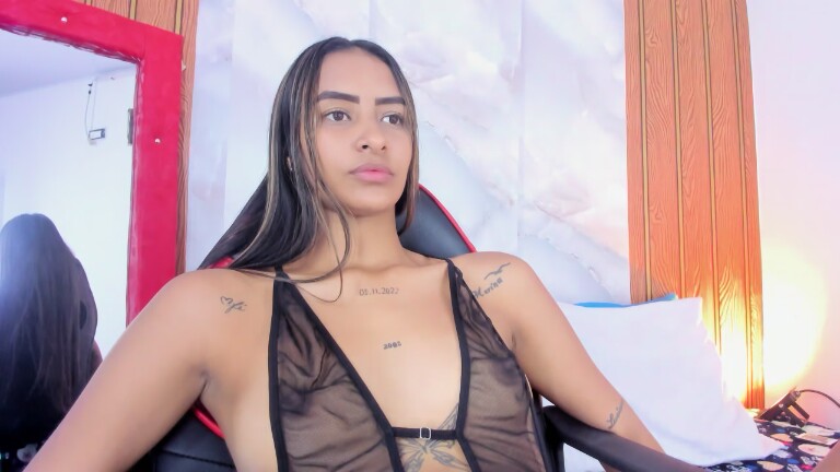 isabellaMR's Streamate show and profile