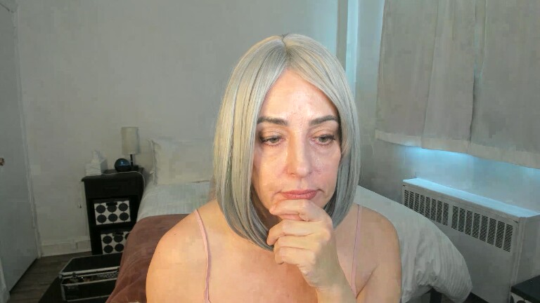 TheRealSeska's Streamate show and profile