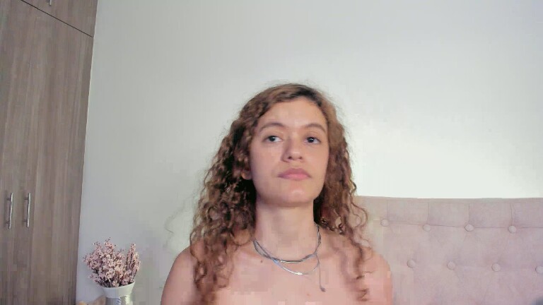 EmiliaJons's Streamate show and profile