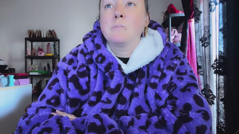 GoddessKisica's Streamate show and profile