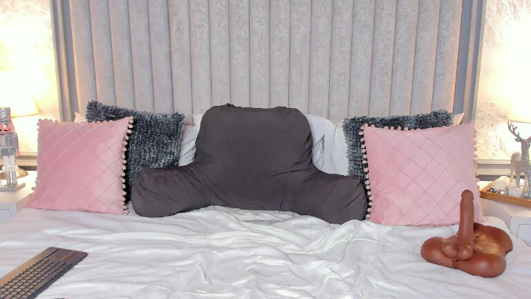 GraceeSwift's Streamate show and profile