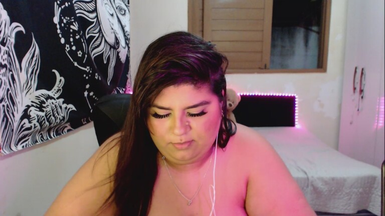 Yasmini's Streamate show and profile