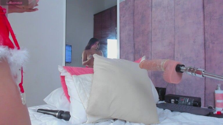 Anniitaa's Streamate show and profile