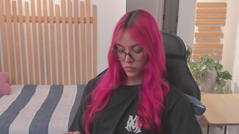 KristensClark's Streamate show and profile