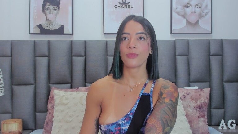 AmberrGreey's Streamate show and profile