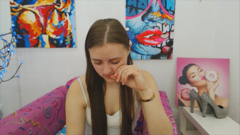 ArinaBelly's Streamate show and profile