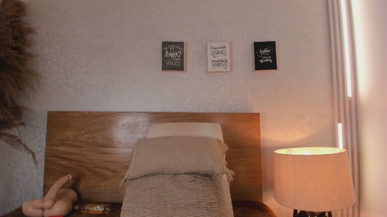 Sabrina_Cooper21's Streamate show and profile